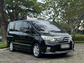 Nissan Serena 2.0L HWS Automatic 2015