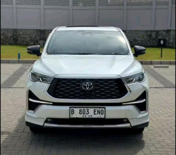 Toyota Innova 2.0L Q HV Modellista Zenix Automatic 2023