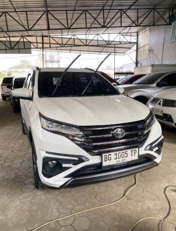 Toyota Rush 1.5L GR Sport Manual 2024