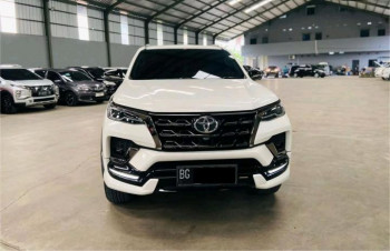 Toyota Fortuner 2.8L GR Sport 4x2 Automatic 2022