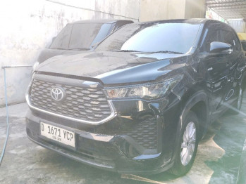 Toyota Innova 2.0L G HV Zenix Automatic 2023