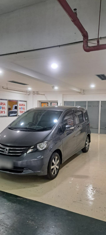 Honda Freed 1.5L E Automatic 2011