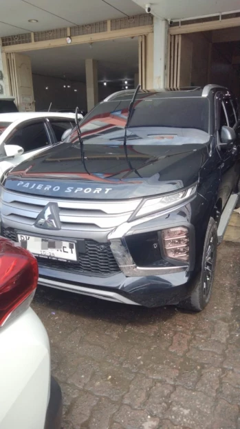 Pajero Sport Dakar 4x2 AT 2023
