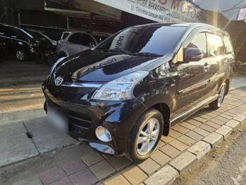 Toyota Avanza 1.5L Veloz Automatic 2013