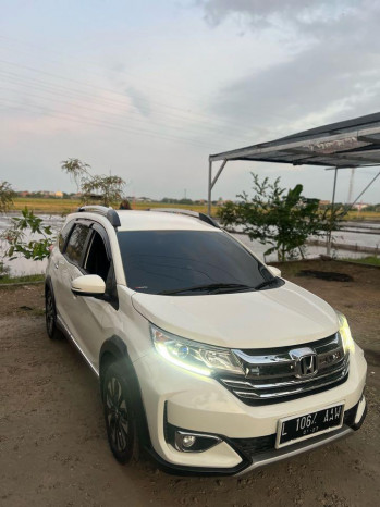 Honda BR-V 1.5L E Automatic 2021