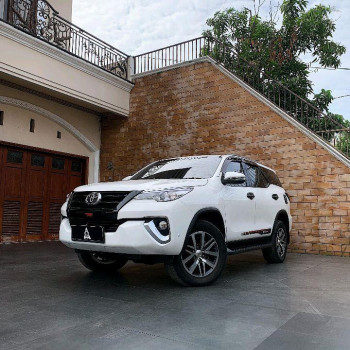 Toyota Fortuner 2.4L G Diesel Automatic 2016