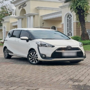 Toyota Sienta 1.5L V Manual 2017