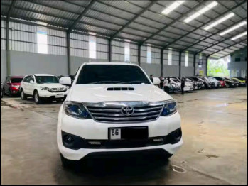 Toyota Fortuner 2.5L G VNT TRD Diesel Automatic 2013