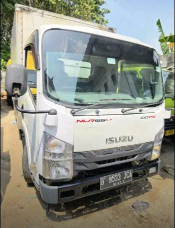 Isuzu ELF NLR Manual 2022