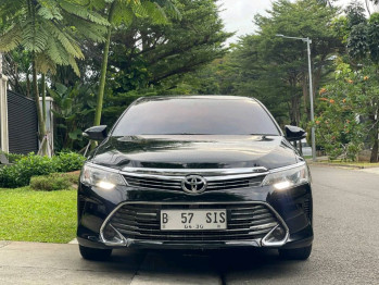 Toyota Camry 2.5L V Automatic 2016