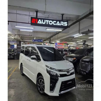 Toyota Voxy 2.0L Automatic 2020
