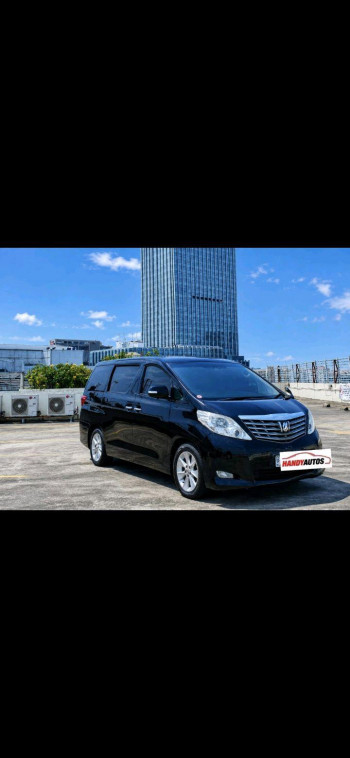 Toyota Alphard 2.4L G Automatic 2009