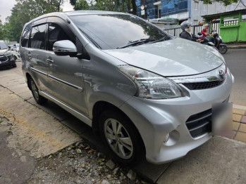 Toyota Avanza 1.5L Veloz Automatic 2014