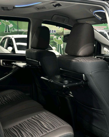 Toyota Innova 2.4L V Diesel Automatic 2021