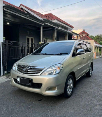 Toyota Innova 2.0L G Bensin Automatic 2011