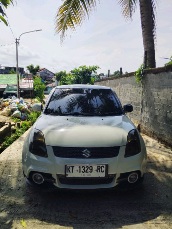 Suzuki Swift 1.4L GS Manual 2010