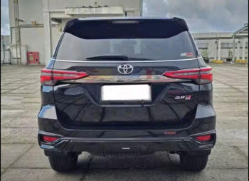 Toyota Fortuner 2.8L GR Sport 4x2 Automatic 2023