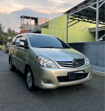 Toyota Innova 2.0L G Bensin Automatic 2011