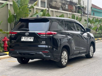 Toyota Innova 2.0L V HV Zenix Automatic 2024
