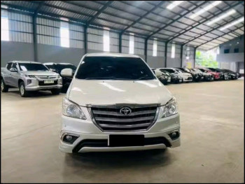 Toyota Innova 2.0L V Bensin Automatic 2013