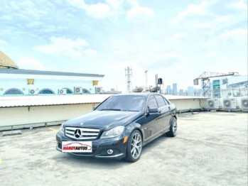 Mercedes-Benz C-Class C200 Automatic 2012