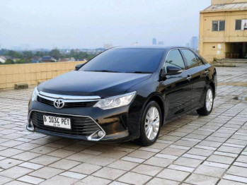 Toyota Camry 2.5L V Automatic 2015