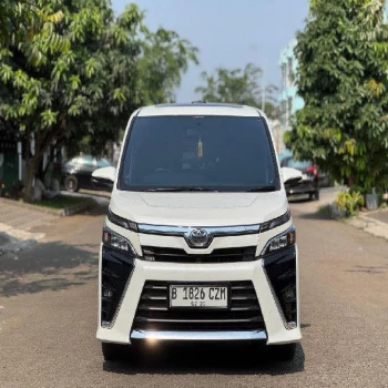 Toyota Voxy 2.0L Automatic 2019
