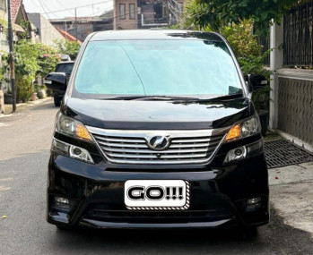 Toyota Vellfire 2.5L G Automatic 2010