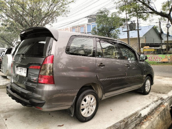 Toyota Innova 2.0L V Bensin Automatic 2010