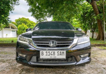 Honda Accord 2.4L i-VTEC Automatic 2015