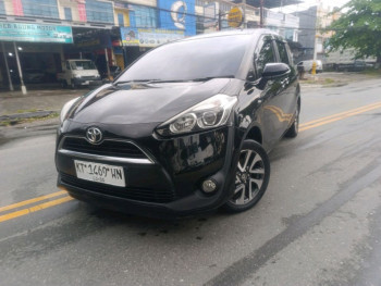Toyota Sienta 1.5L V Automatic 2019