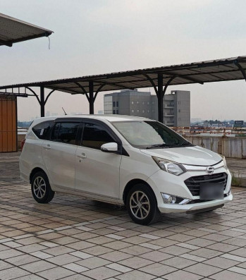 Daihatsu Sigra 1.0L M Manual 2017