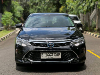 Toyota Camry 2.5L Hybrid Automatic 2017