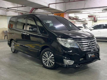 Nissan Serena 2.0L HWS Automatic 2017