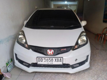 Honda Jazz 1.5L RS Automatic 2013