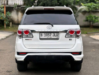Toyota Fortuner 2.5L G Diesel Manual 2012
