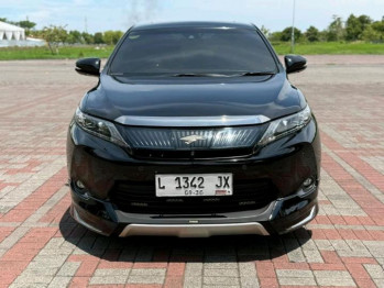Toyota Harrier 2.0L Automatic 2014