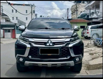 Mitsubishi Pajero Sport 2.4L Dakar 4x2 Automatic 2017