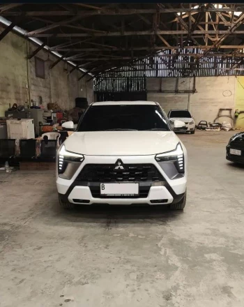 Mitsubishi Xforce Ultimate CVT Automatic 2024