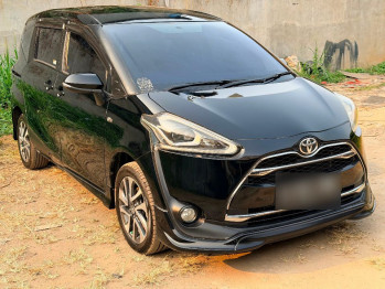 Toyota Sienta 1.5L Q Automatic 2016