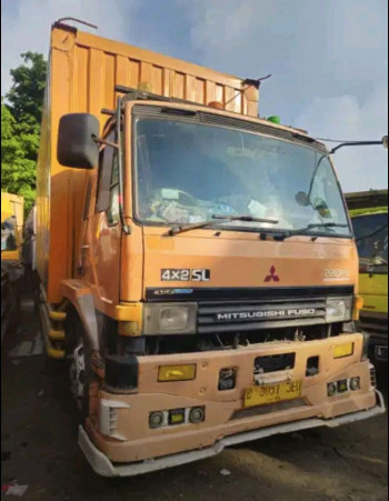 Mitsubishi Fuso FM 517 HL Long Manual 2011