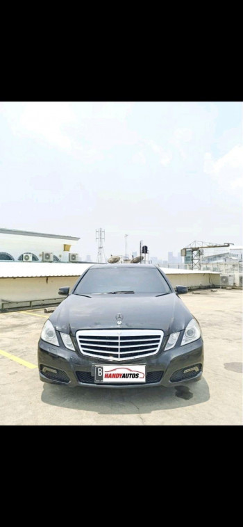 Mercedes-Benz E-Class E300 Automatic 2010