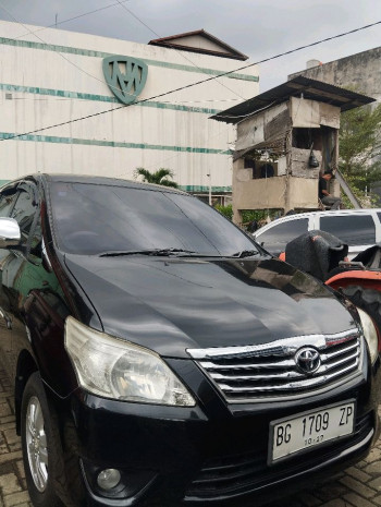 Toyota Innova 2.0L G Bensin Automatic 2012
