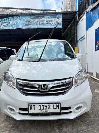 Honda Freed 1.5L S Automatic 2014