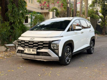Hyundai Stargazer 1.5L Prime AT Capt. Seat Automatic 2023