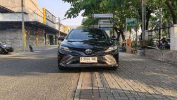Toyota Camry 2.5L V Automatic 2020