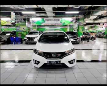 Honda Mobilio 1.5L RS Automatic 2015