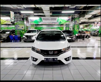 Honda Mobilio 1.5L RS Automatic 2015