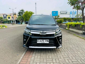 Toyota Voxy 2.0L Automatic 2019