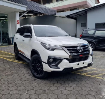 TOYOTA FORTUNER VRZ TRD 2.4 DIESEL AT 2020